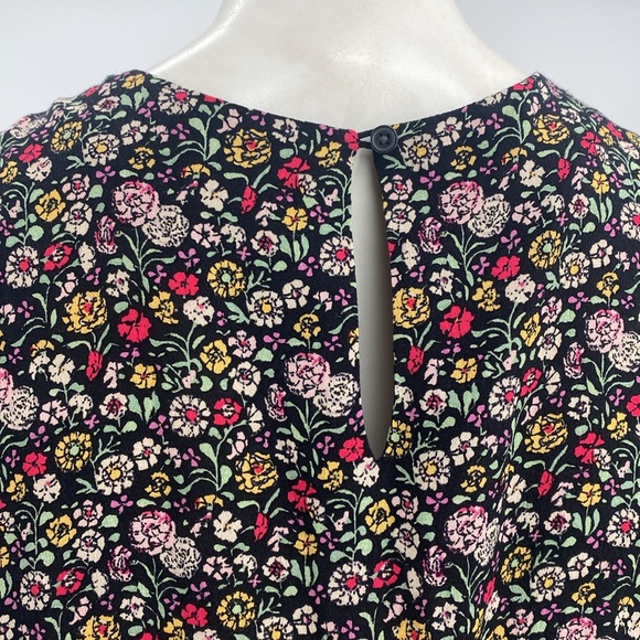 LOFT Multicolor Floral Garden Faux Wrap Ladderback accent Romper Pockets - Picture 11 of 11